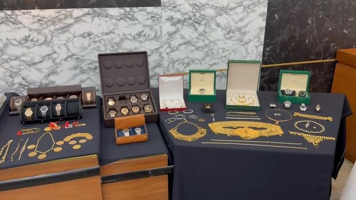 Türk Escobar Ürfi Çetinkaya’nın çetesine darbe! 20 milyar değerindeki mal varlığına el kondu! Evden çıkan para ve altınlar dudak uçuklattı G2