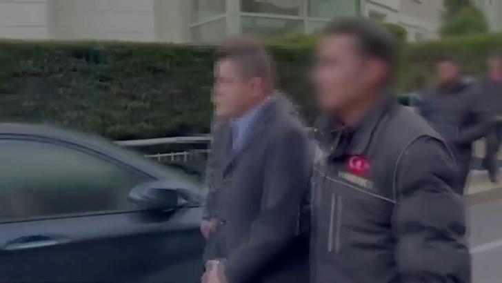 Türk Escobar Ürfi Çetinkaya’nın çetesine darbe! 20 milyar değerindeki mal varlığına el kondu! Evden çıkan para ve altınlar dudak uçuklattı G4