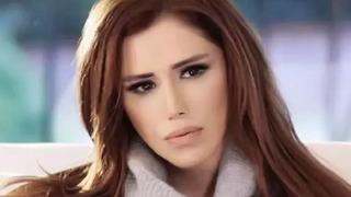 Yüzündeki değişimle çok konuşulmuştu... Şarkıcı Ceylan'ın gözlüklerinin fiyatı dudak uçuklattı