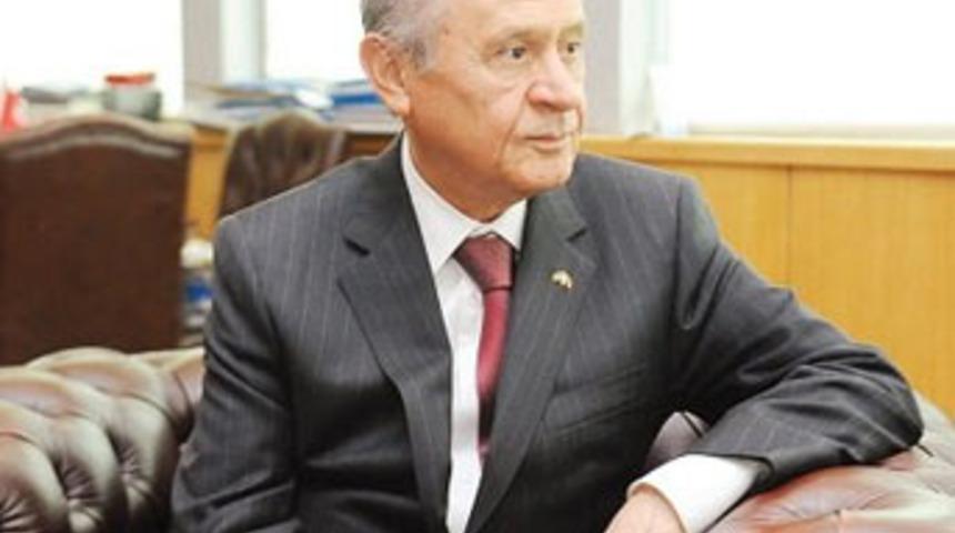 "Başbakan&rsquo;a el uzatırken &ccedil;ok d&uuml;ş&uuml;n&uuml;r&uuml;m"