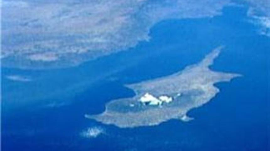 KKTC'den Rumlar'a sert uyarı