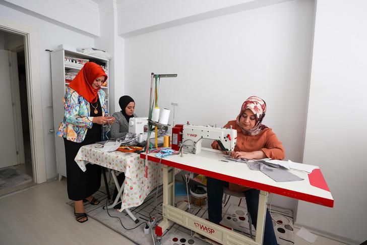 Evinin bir odasını atölyeye çevirdi, yurt dışından sipariş yağıyor! "En fazla Amerika, Avusturalya, Kanada, Suudi Arabistan ve Türk cumhuriyetlerinden talep geliyor" G2