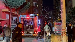 Ümraniye'de 10 katlı binada korkutan yangın! 2 kişi dumandan etkilendi