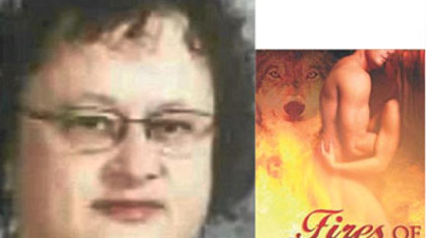 &Ouml;ğretmen, erotik kitap yazarı &ccedil;ıktı!