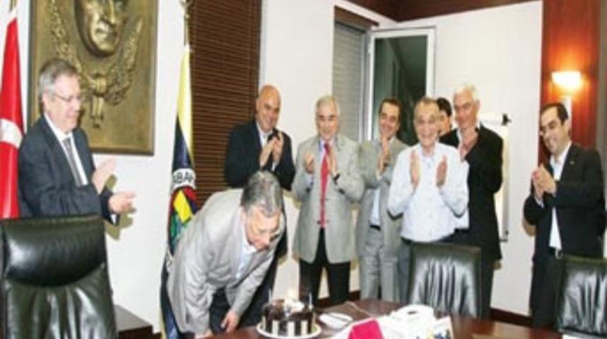 Bu fotoğraftakilerin 4&rsquo;&uuml; cezaevinde