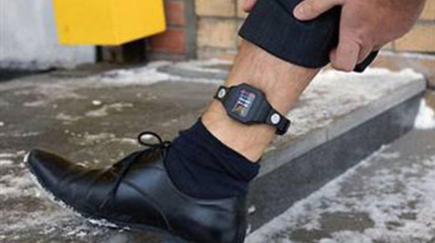 Takma bacağa kelep&ccedil;e taktılar