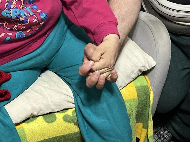 7 ay kalan emekliliğinden eşi için vazgeçti! Her şeyini ona adadı: Geçimlerini ise o maaşlarla sağlıyorlar G3