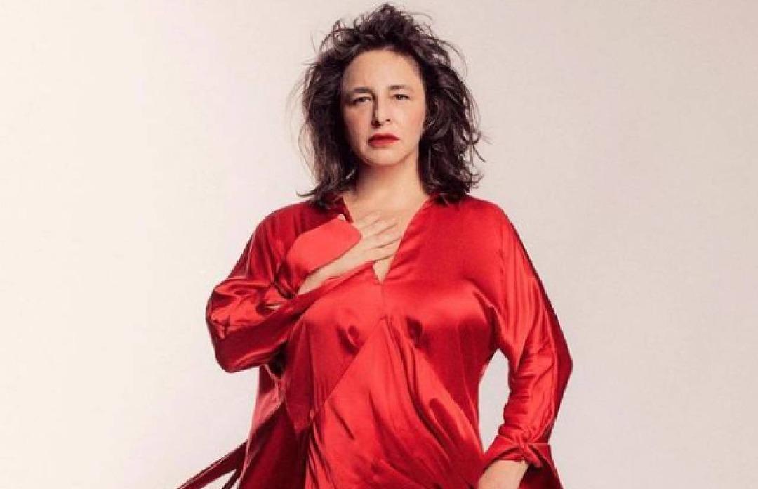 Esra Dermancıoğlu'nun son paylaşımı g&uuml;ndem oldu... Oyuncu kendine uzaylı diyen Mustafa Topaloğlu'na benzetildi