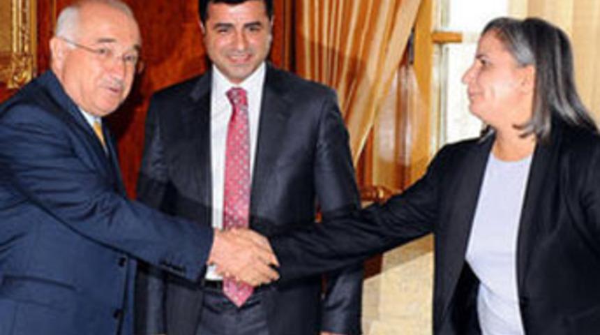 Karayılan da BDP’nin Meclis’e girmesine sıcak