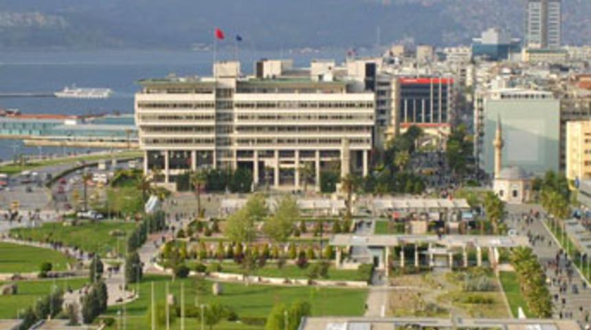 İzmir B&uuml;y&uuml;kşehir Belediyesi'nde polis baskını