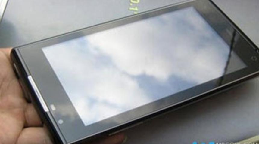 Sadece kendi değil, işletim sistemi de sahte