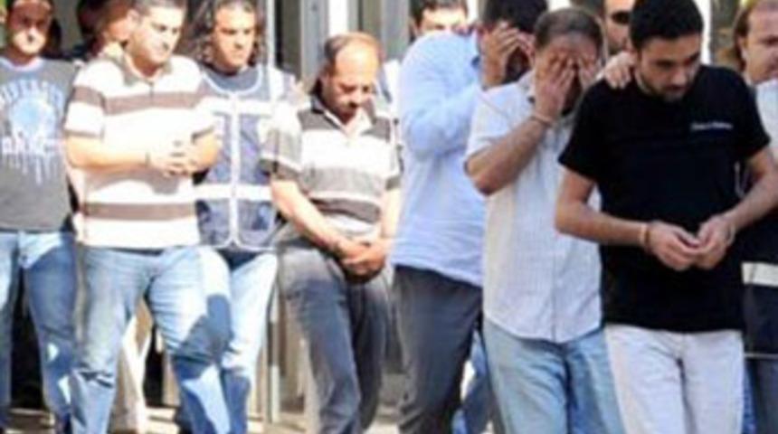 İnteraktif &ccedil;ete &uuml;nl&uuml;lerin hesabını boşaltmış