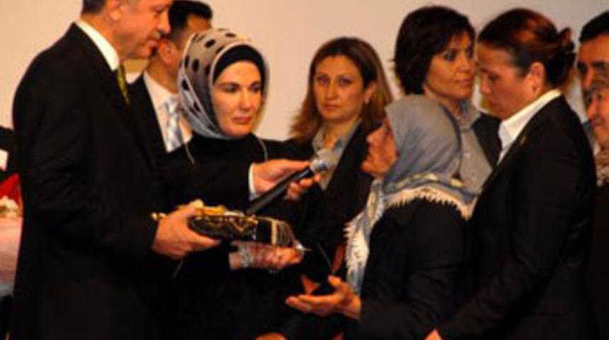 Erdoğan'ı şaşkına &ccedil;eviren 'nine'