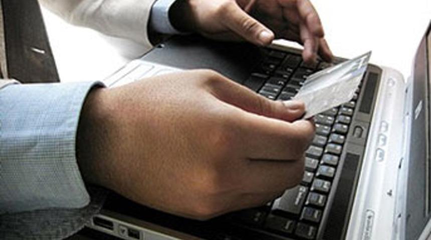 Her 44 saniyede bir kişi kandırılıyor