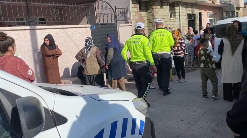 Kahreden kaza! 9 yaşındaki çocuk, tabancayla oynarken amcasını öldürdü