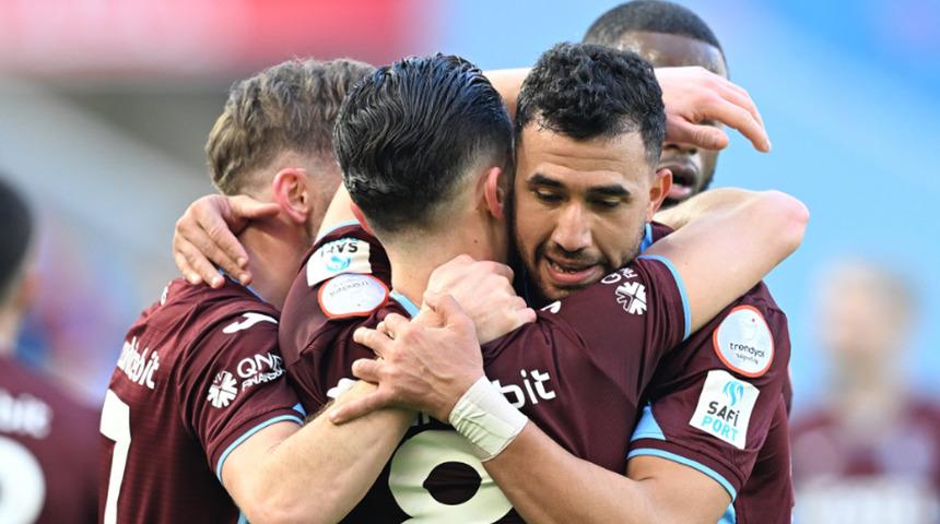 Trabzonspor seriye bağladı! Adana Demirspor karşısında Trezeguet galibiyeti getirdi