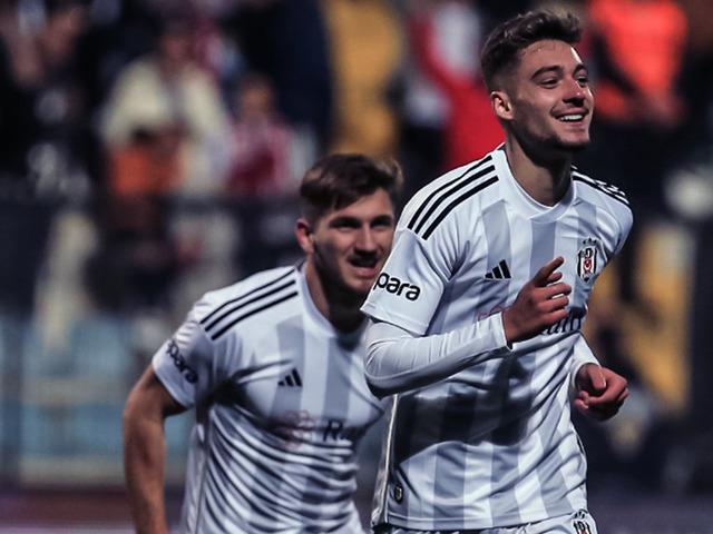 Beşiktaş'ta Semih Kılıçsoy ve yeni transfer Ernest Muci yıldızlaştı! Galatasaray derbisi öncesi İstanbulspor maçından 3 puan...