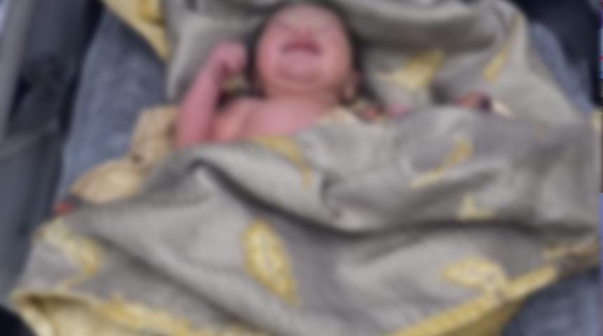 Şırnak'ta cami avlusunda yeni doğmuş bebek bulundu