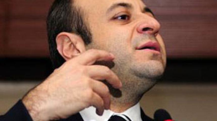 Bakan Bağış soru aldı, mesaj verdi!