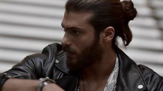 Can Yaman'ın korumaları kameraları itmişti! Oyuncu gazetecilere ateş püskürdü: İyi oyunlar...