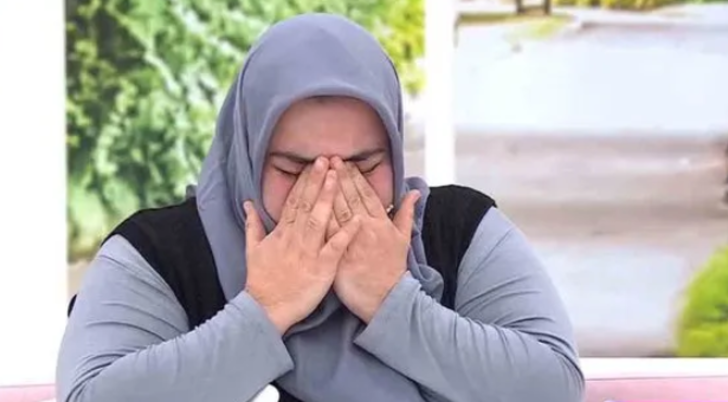 Esra Erol'daki kadın sosyal medyada gündem oldu! "Kocam 'erkeğim' diye sesleniyor" deyince herkes üzüldü G4