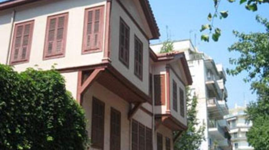 Yunanistan'dan Atat&uuml;rk'e b&uuml;y&uuml;k vefa