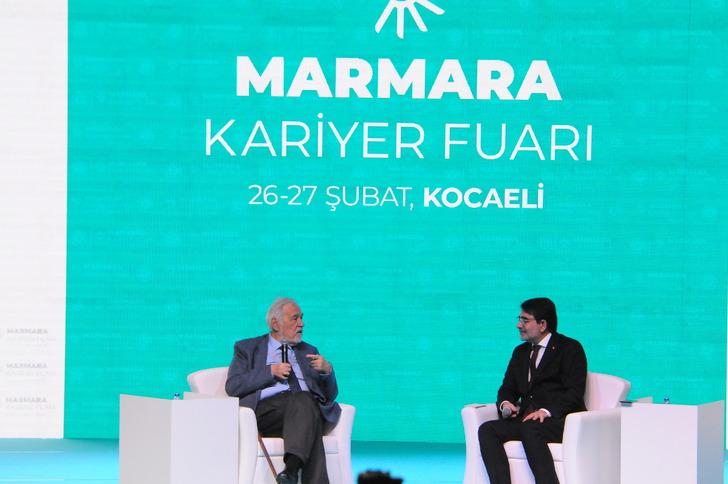 İlber Ortaylı 'en çok kızdığım şey' diyerek açıkladı: Ağır cezaya çarptırılması gerekir G4