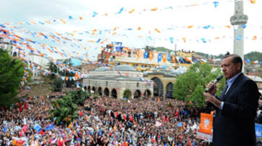 CHP'ye ağır s&ouml;zler: 'Beline hakim olamadı'