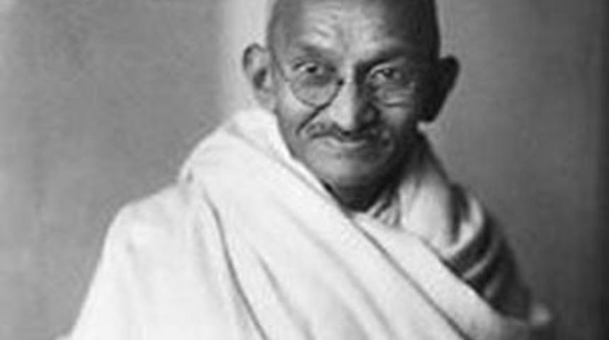 &lsquo;Gandi biseks&uuml;eldi'