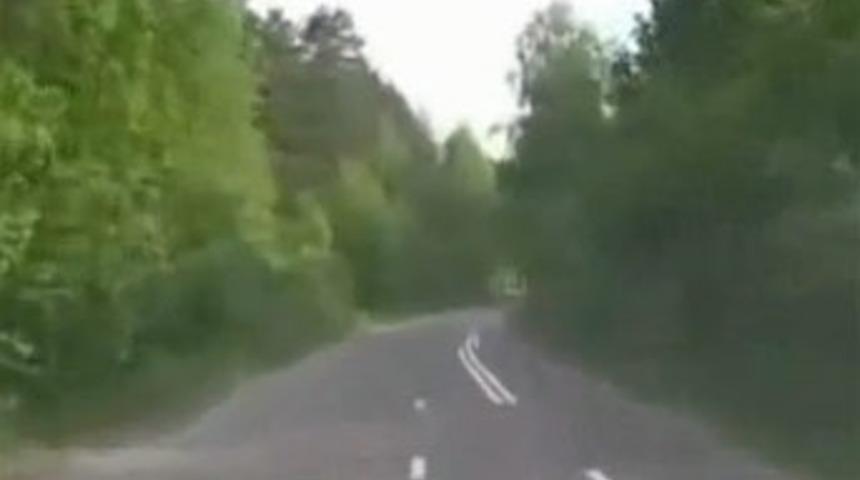 Bu yol &ccedil;izgileri şaşkına &ccedil;evirdi