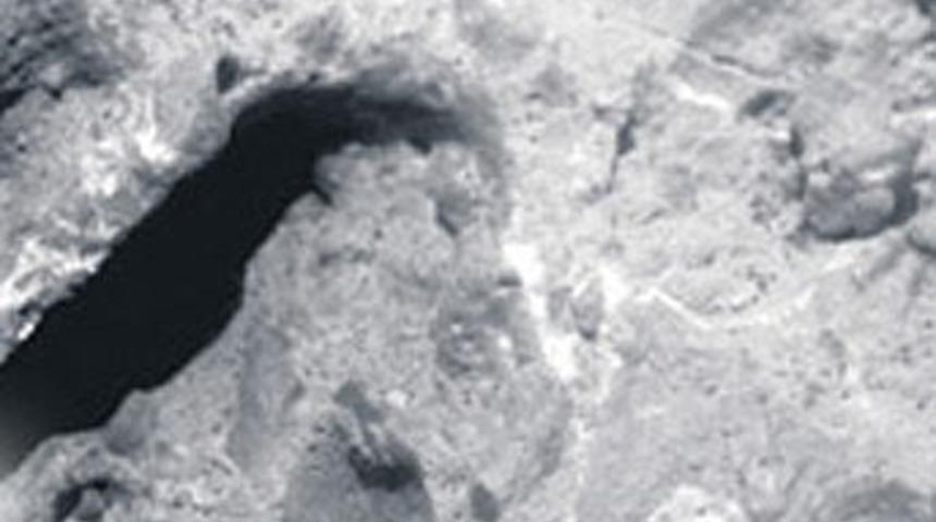 İşte Mars'ta 'su var' dedirten resmi kanıt