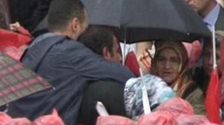 İş isteyecekti, öldüresiye dövüldü