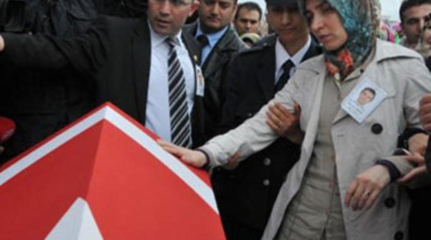 Şehit polisin eşi: 'Ağlamadım ağlamayacağım'