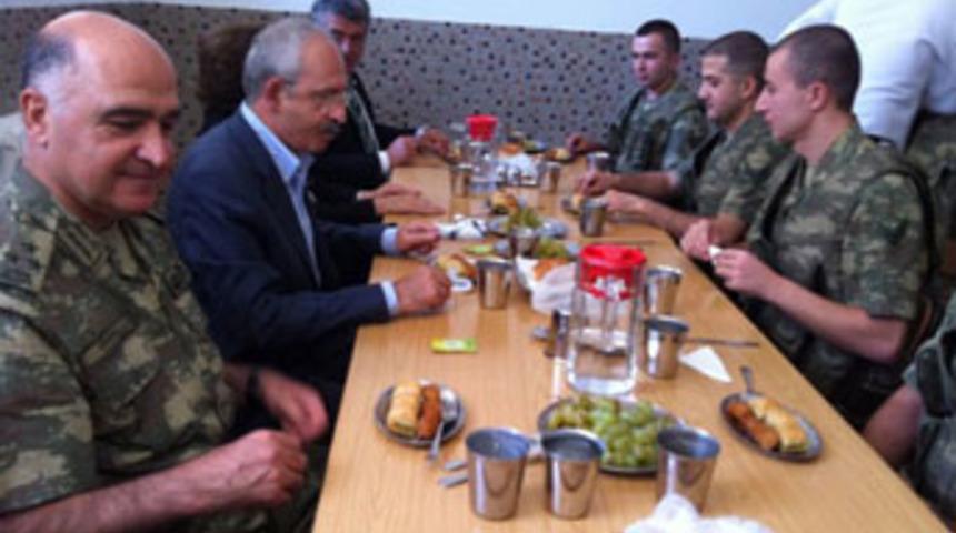 Kılı&ccedil;daroğlu mehmet&ccedil;ik ile bayramlaştı