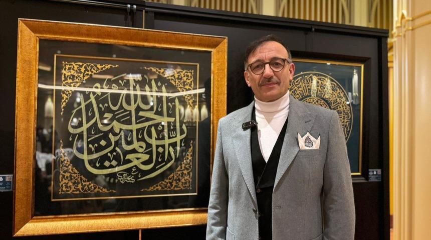 "Kur'ani Damlalar" hat sergisi Taksim Camisi Kültür Sanat Merkezi'nde açıldı