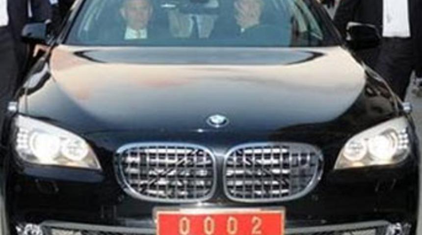 Yeni yolda yeni makam aracı