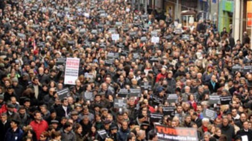 Gazetecilerden bir eylem daha