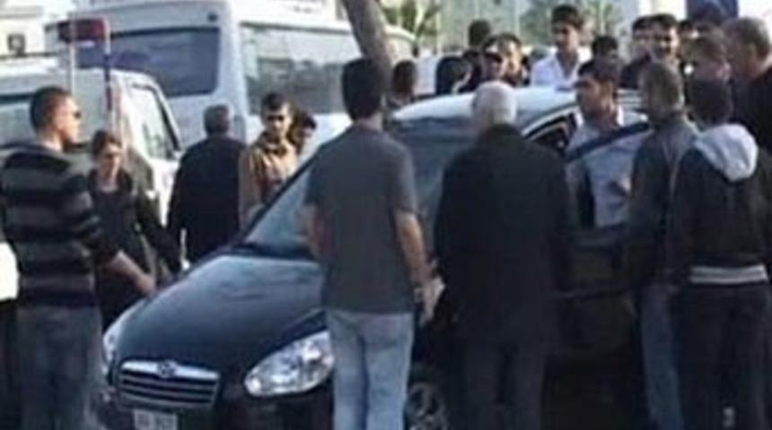 Ehliyetsiz s&uuml;r&uuml;c&uuml; kazaya sebep oldu