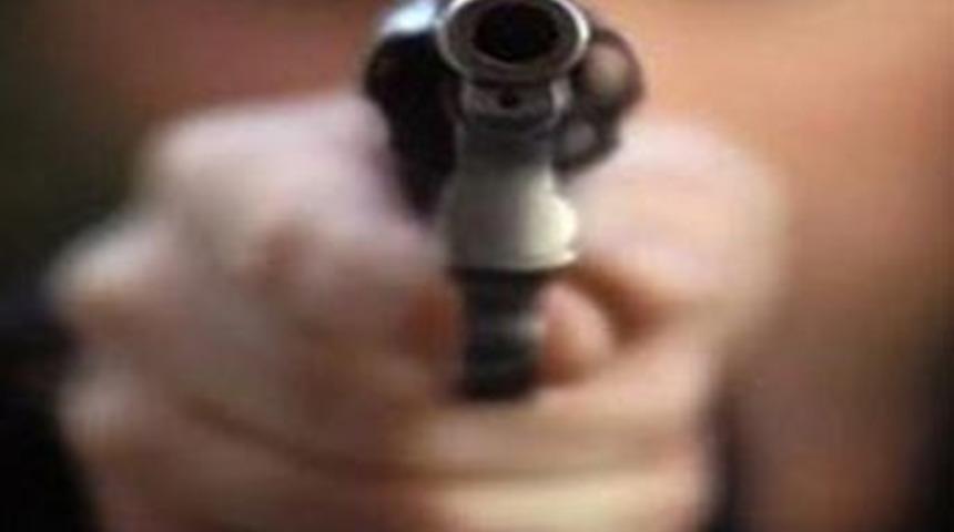 Bakırk&ouml;y'de silahlı kavga!