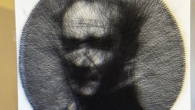 Çivi ve tellerle yaptıkları hayrete düşürdü