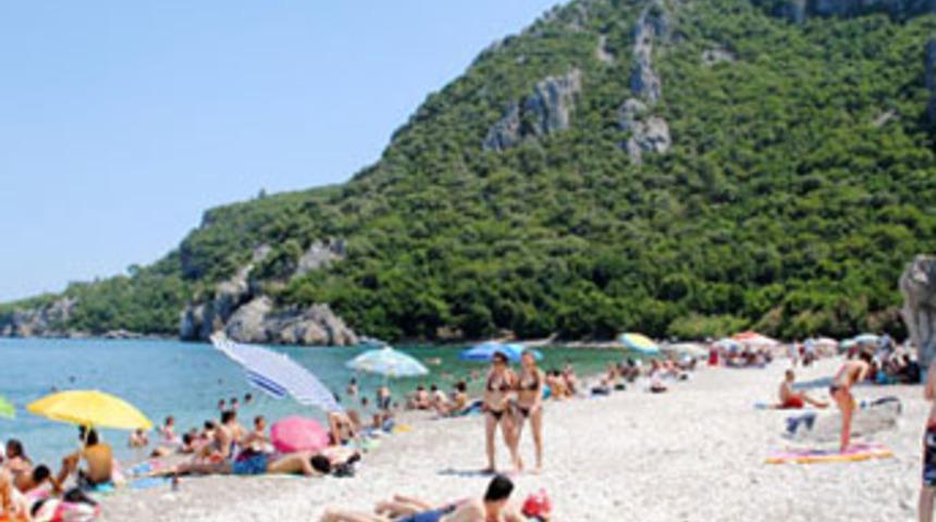 Olimpos'ta geceleri sahile &ccedil;ıkma yasağı!