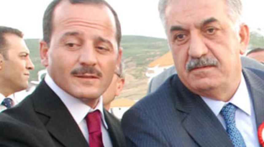 Rekt&ouml;re polis dayağı