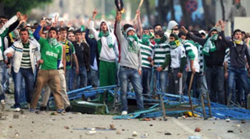 Bursa'da holigan dehşeti