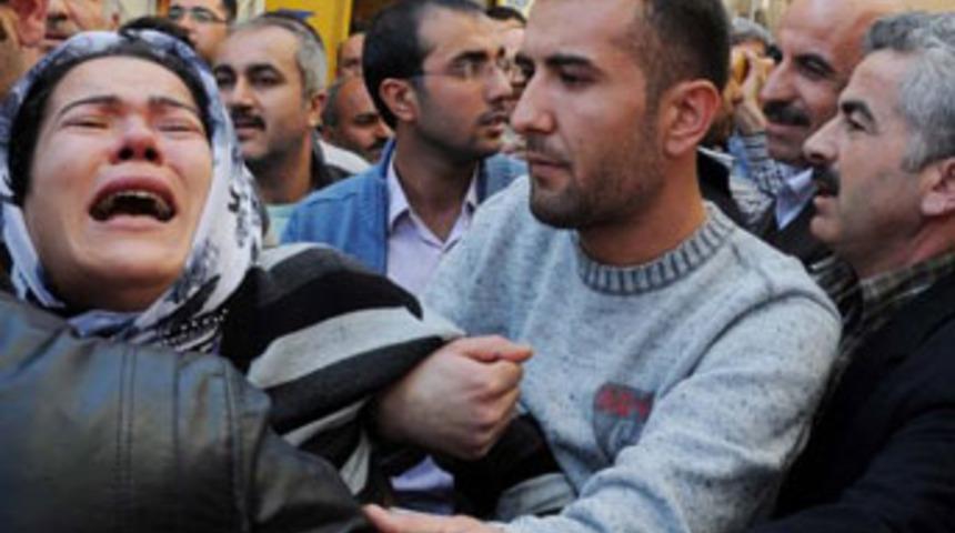 K&uuml;&ccedil;&uuml;k Fırat g&ouml;zyaşlarıyla toprağa verildi