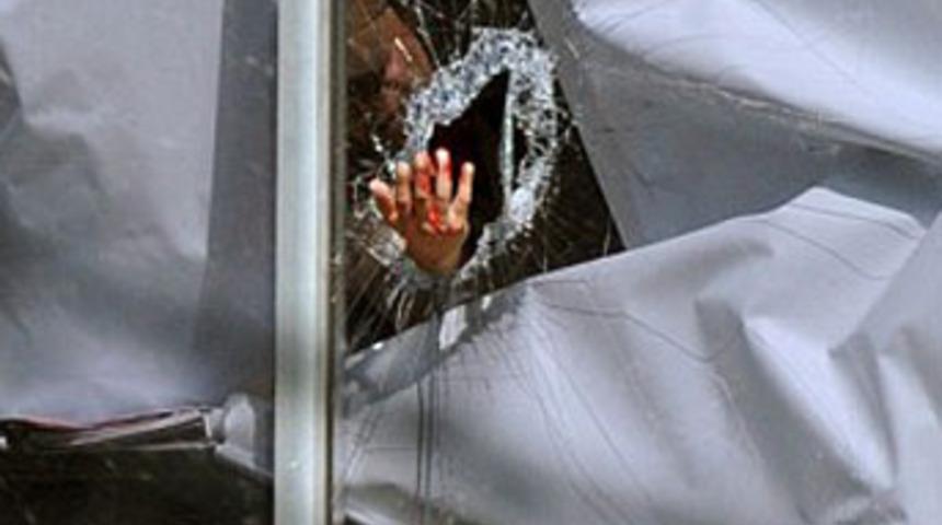 Mahkemede bombalı rehine krizi