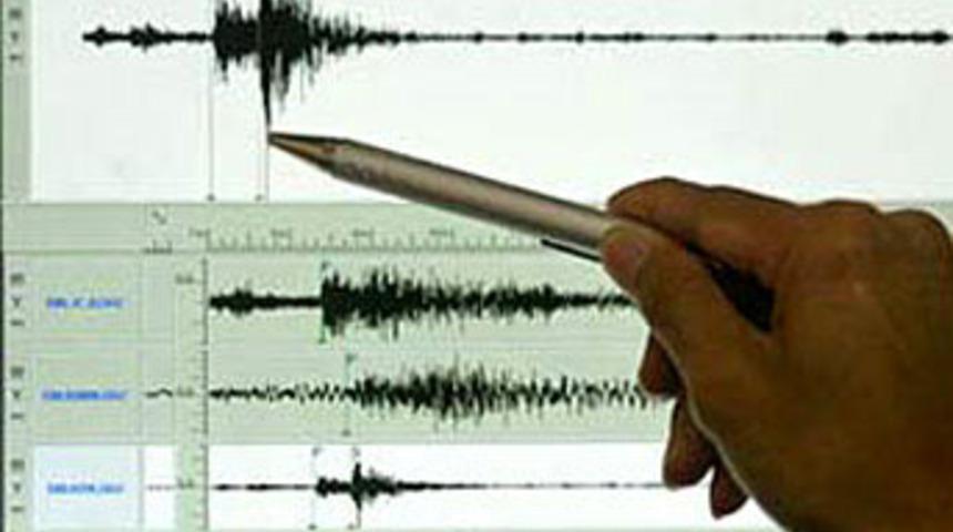 Van'da korkutan deprem