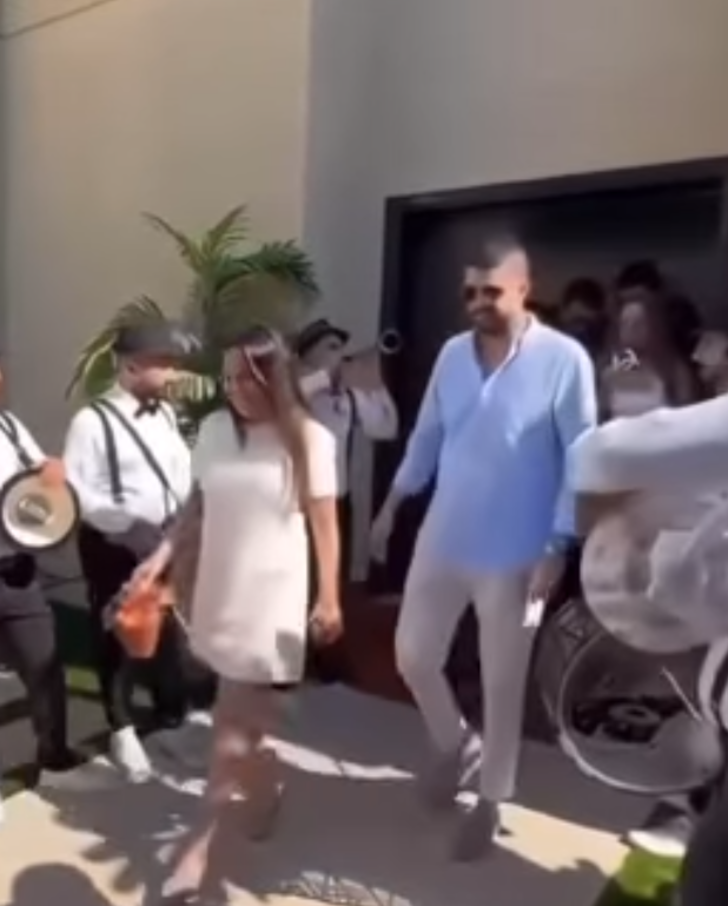 Ebru Gündeş ve Murat Özdemir evlendi! Aşk pozunu paylaştı G5