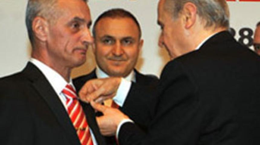 MHP'yi karıştıracak Perinçek iddiası!