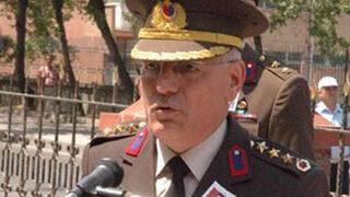 Albay Öz'e hapis cezası