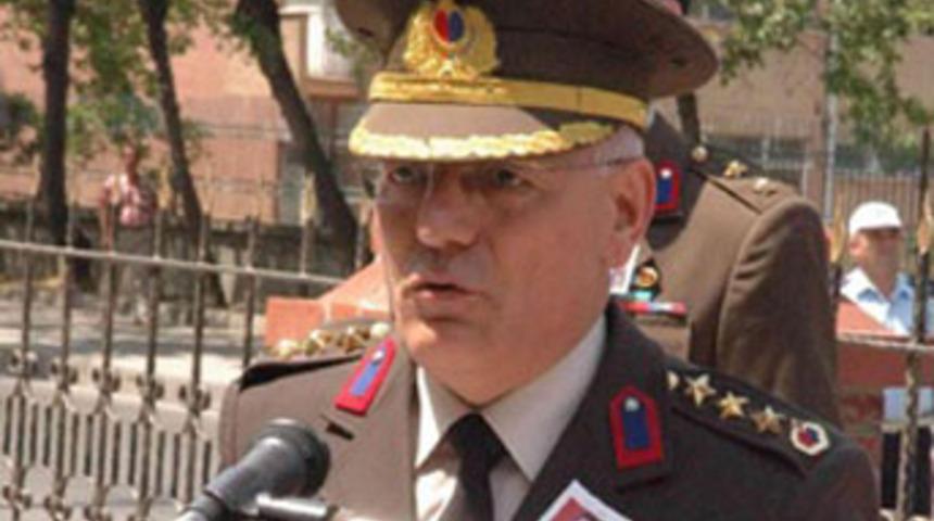 Albay Öz'e hapis cezası